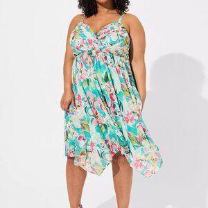 Torrid Blue Floral Tea Length Chiffon Pleated Shark Bite Dress in Size 1 (14/16)